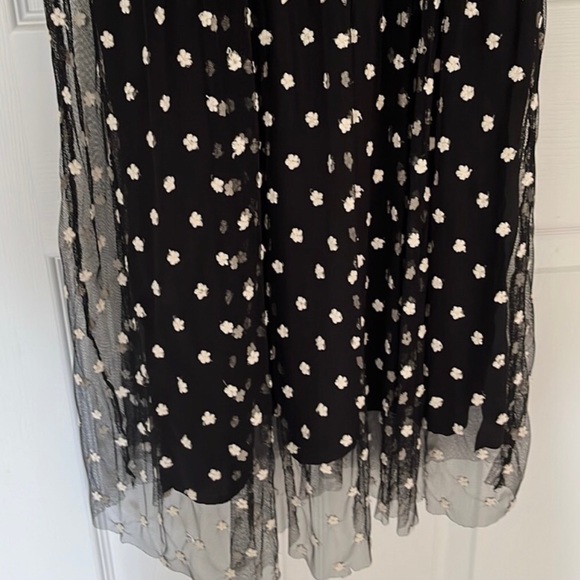 Zara all over embroider détail dress back and white size small on sale - Picture 2 of 11